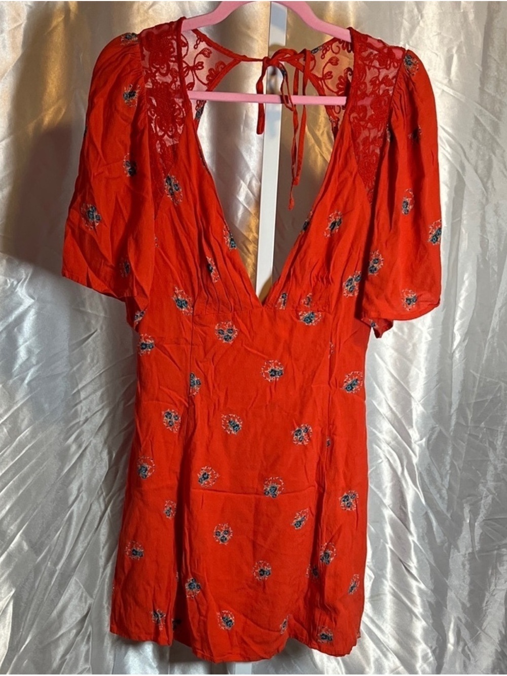 100% viscose Free People Red Backless Dress with Floral Accents A0151 - Picture 3 of 8